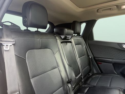 Used 2020 Ford Escape Titanium image 45