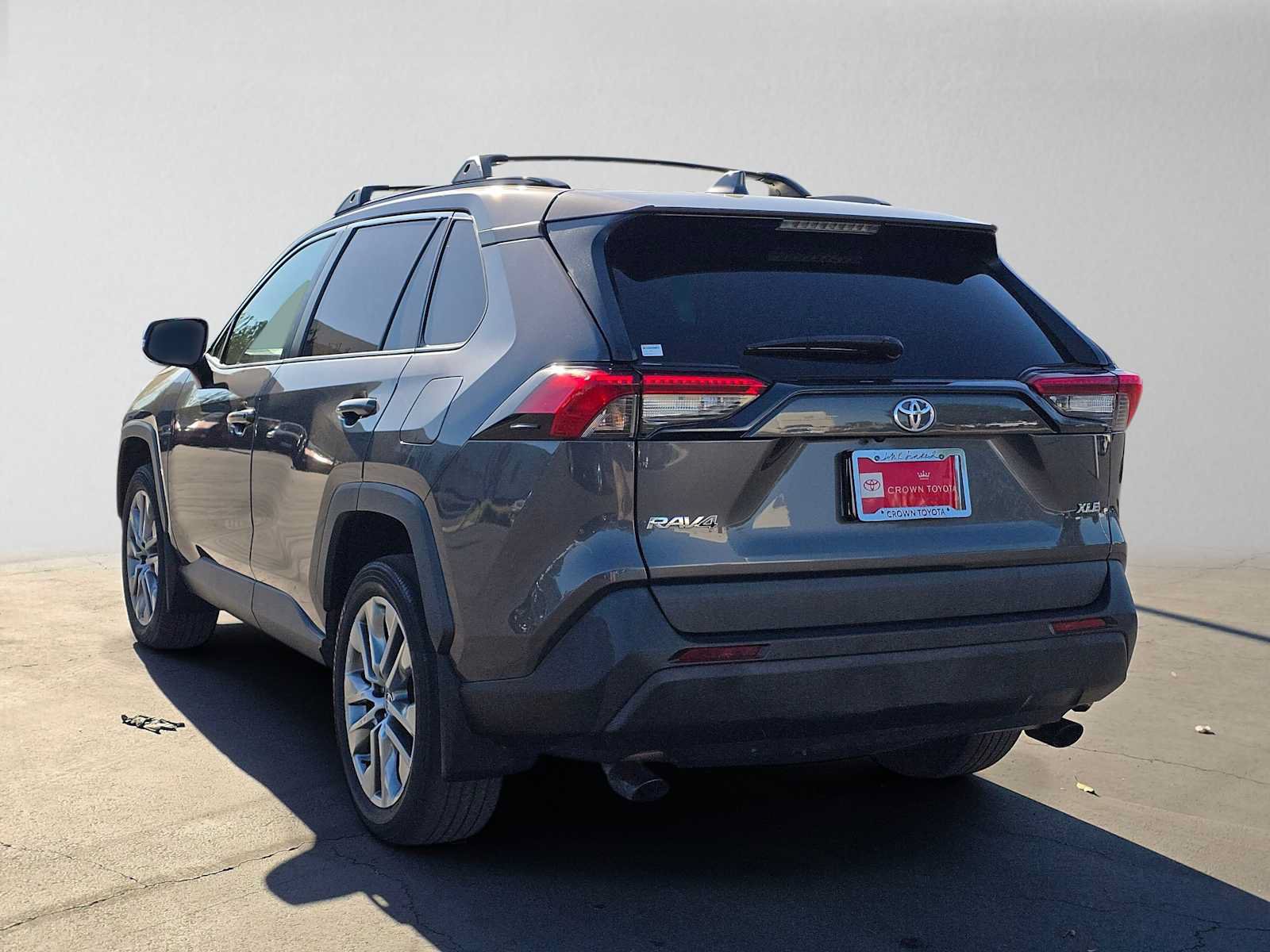 Certified 2022 Toyota RAV4 XLE Premium FWD image 31