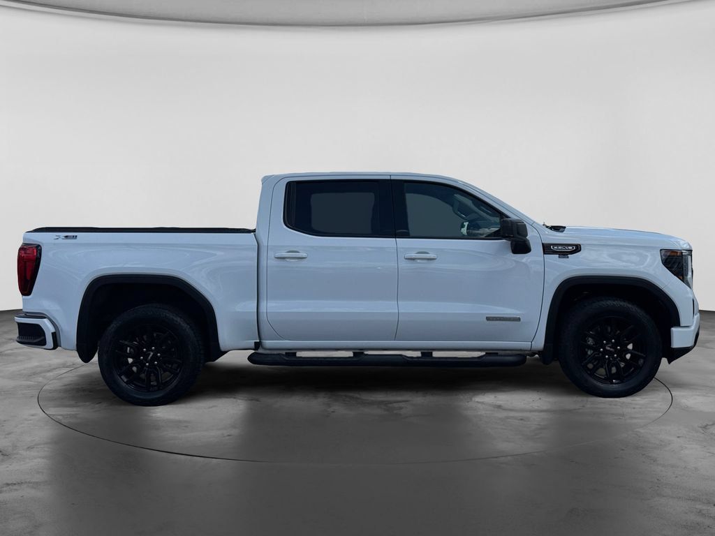 Used 2023 GMC Sierra 1500 Elevation w/ X31 Off-Road Package AWD/4WD image 10