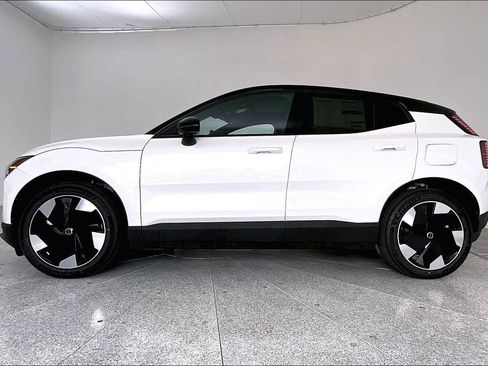 New 2026 Volvo EX30 Plus w/ Protection Package Premier AWD/4WD image 6