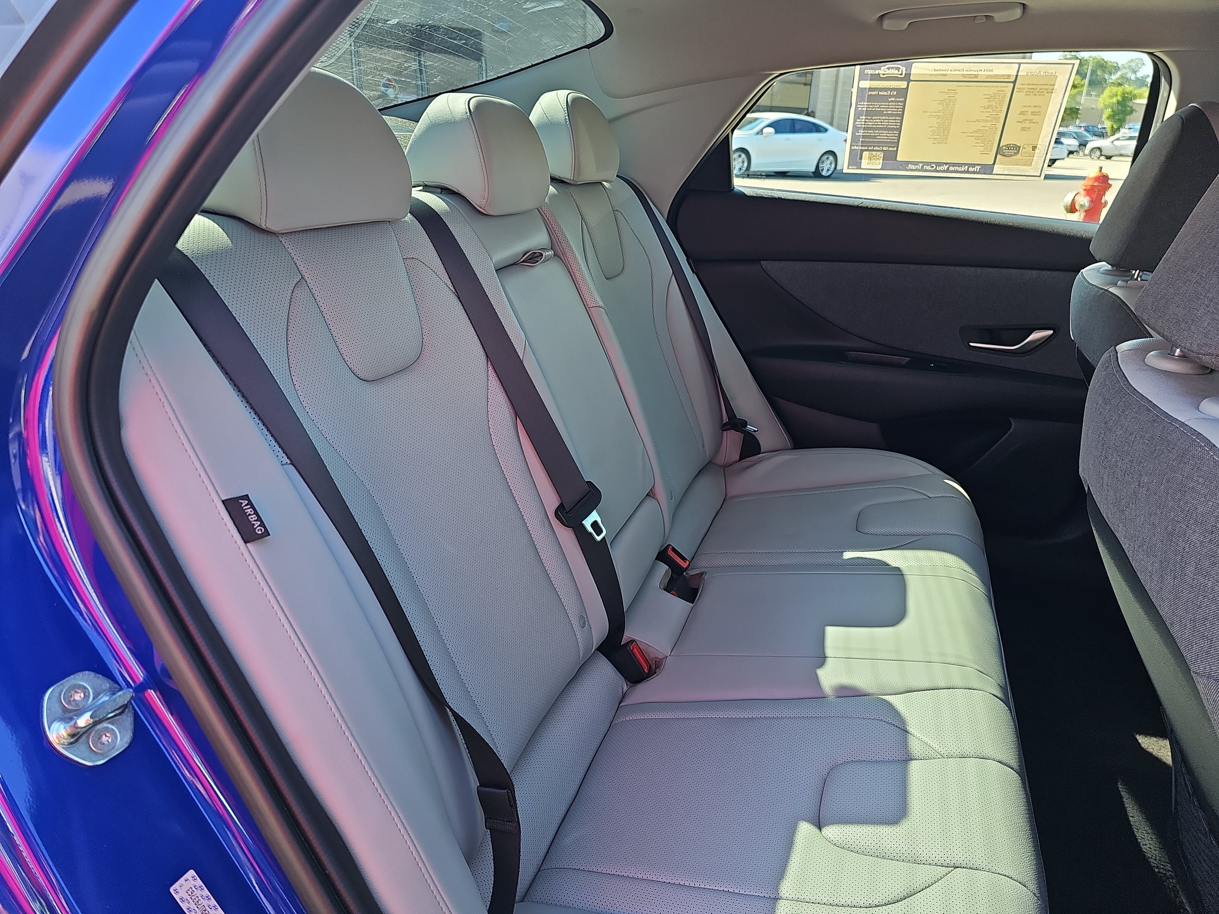 Used 2024 Hyundai Elantra Limited FWD image 12
