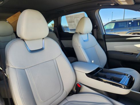 New 2026 Hyundai Tucson Limited image 16