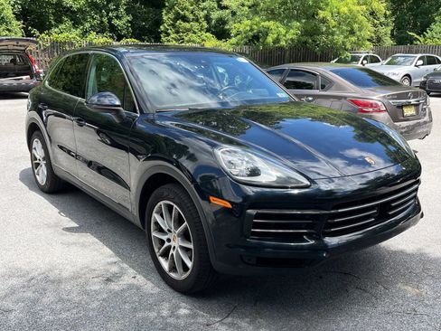 Used 2020 Porsche Cayenne AWD/4WD image 7