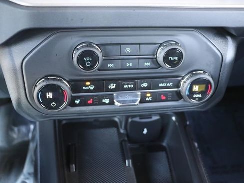 Used 2025 Ford Bronco Outer Banks AWD/4WD image 23