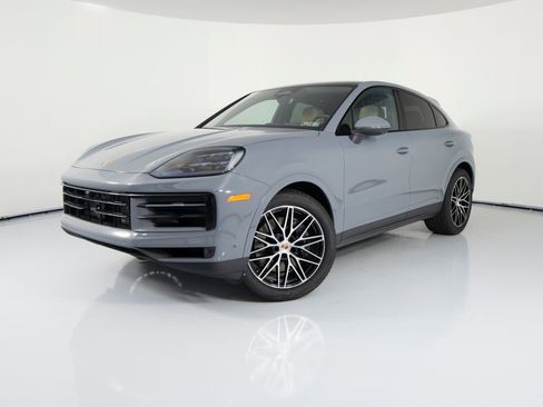 New 2026 Porsche Cayenne Coupe AWD/4WD image 6