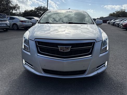 Used 2017 Cadillac XTS Luxury image 9