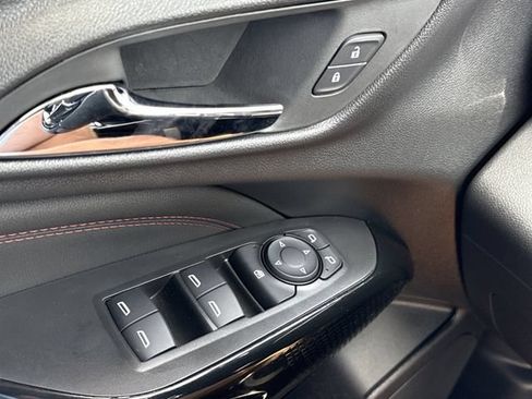Used 2026 Chevrolet Trax RS w/ Sunroof Package FWD image 16