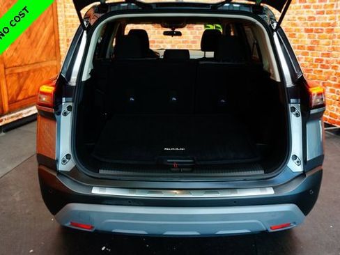 Used 2022 Nissan Rogue SV image 43