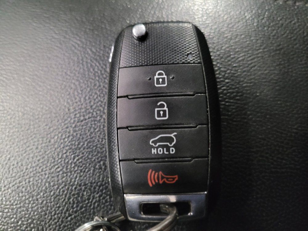 Used 2018 Kia Sorento LX w/ LX V6 Convenience Package AWD/4WD image 32