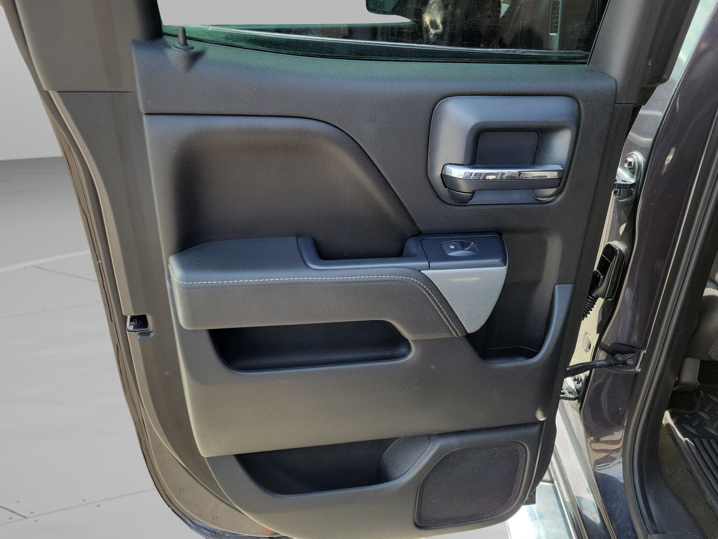 Used 2015 Chevrolet Silverado 1500 LT w/ All Star Edition AWD/4WD image 11