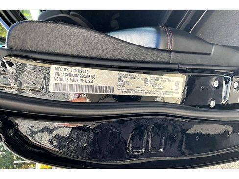 Used 2025 Dodge Durango GT AWD/4WD image 31