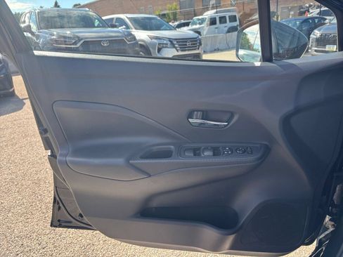Used 2025 Nissan Versa SV FWD image 18