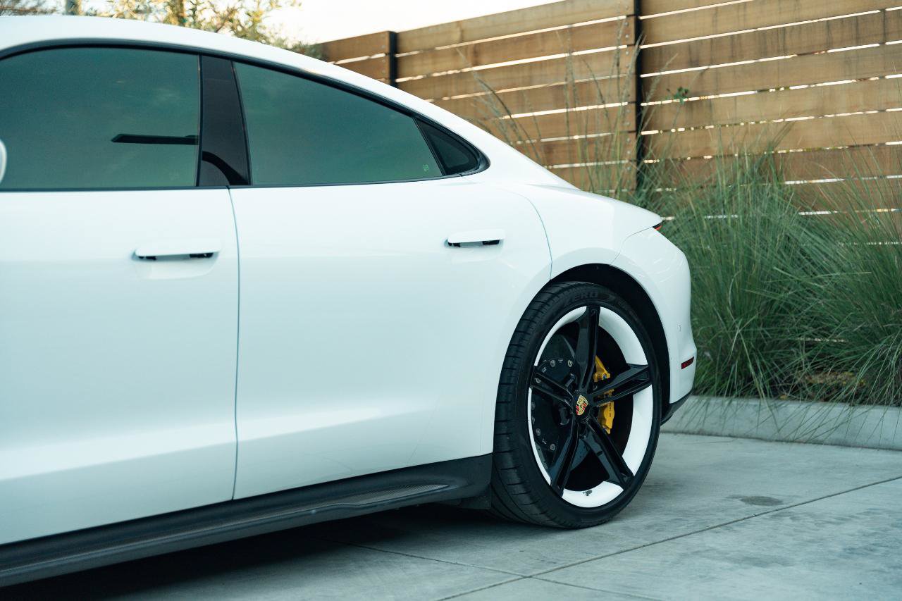 Used 2022 Porsche Taycan Turbo S AWD/4WD image 14