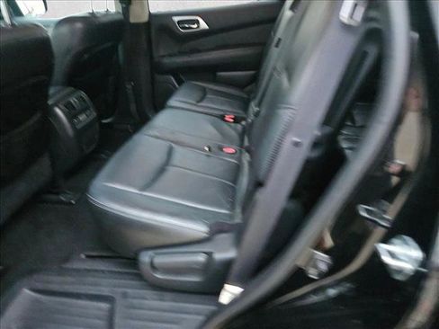 Used 2014 Nissan Pathfinder SL w/ Trailer Tow Package image 10