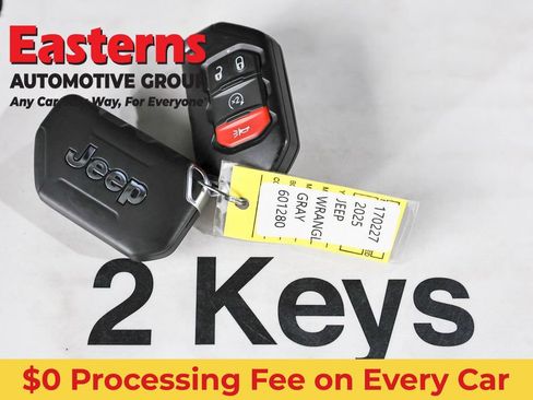 Used 2025 Jeep Wrangler Unlimited Sahara AWD/4WD image 25