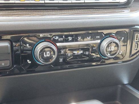 Used 2023 Chevrolet Silverado 1500 RST image 16