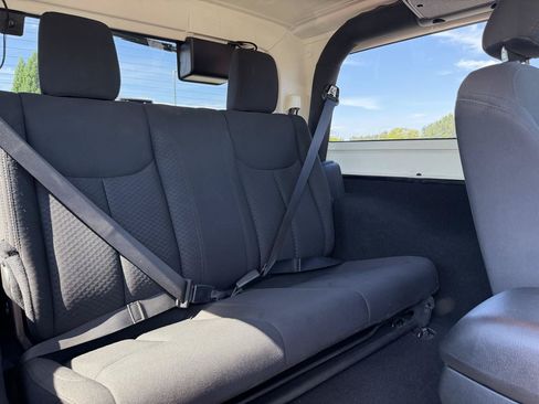 Used 2018 Jeep Wrangler Sport w/ Quick Order Package 24S AWD/4WD image 14