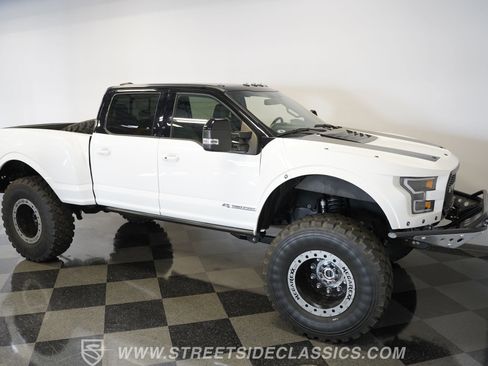 Used 2022 Ford F250 Lariat w/ Lariat Ultimate Package image 22