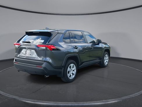 Used 2024 Toyota RAV4 LE FWD image 8