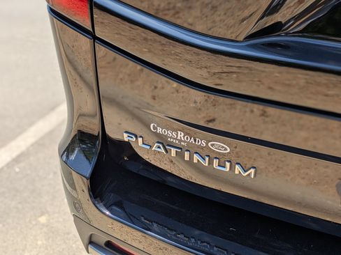 Certified 2025 Ford Expedition Max Platinum w/ Driver's Package AWD/4WD image 32