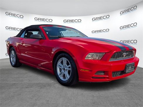 Used 2014 Ford Mustang V6 image 1