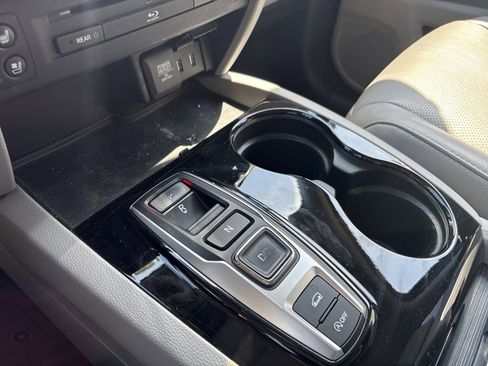 Used 2016 Honda Pilot Elite image 26