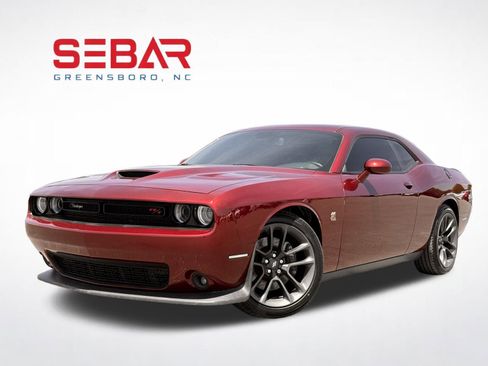 Used 2020 Dodge Challenger R/T Scat Pack RWD image 1