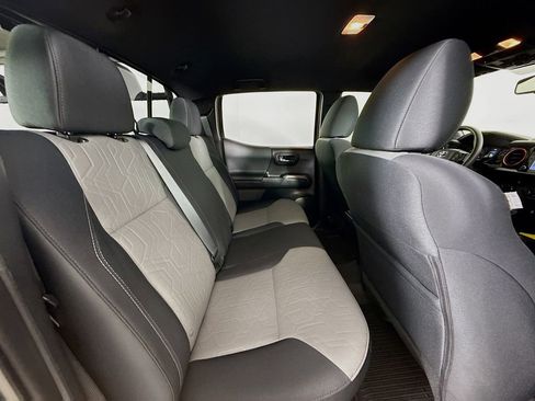 Certified 2023 Toyota Tacoma TRD Off-Road image 27