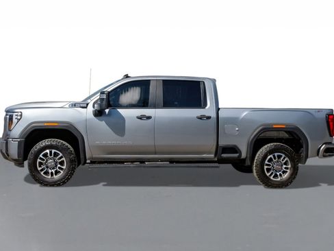 Used 2024 GMC Sierra 3500 Pro image 9