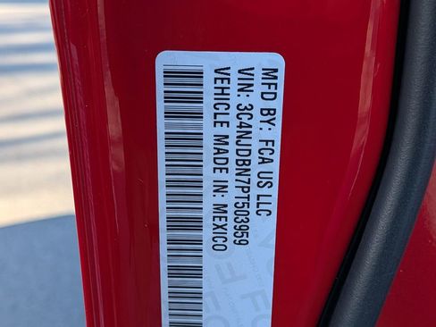 Used 2023 Jeep Compass Latitude image 26