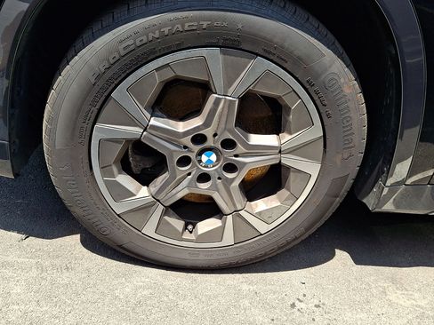 Used 2025 BMW X1 xDrive28i AWD/4WD image 4