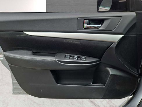 Used 2013 Subaru Legacy 2.5i Premium AWD/4WD image 12