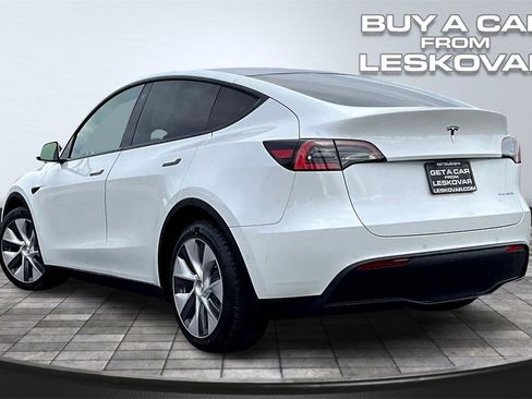 Used 2020 Tesla Model Y Long Range image 2