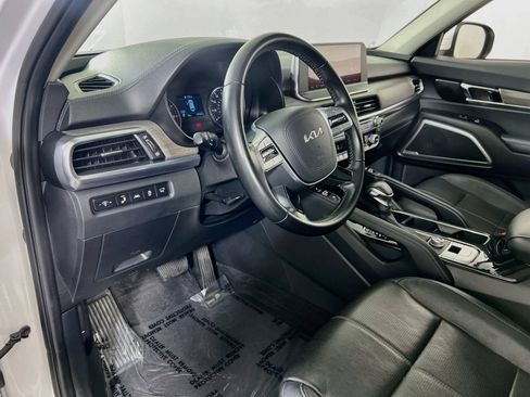 Used 2022 Kia Telluride EX FWD image 9