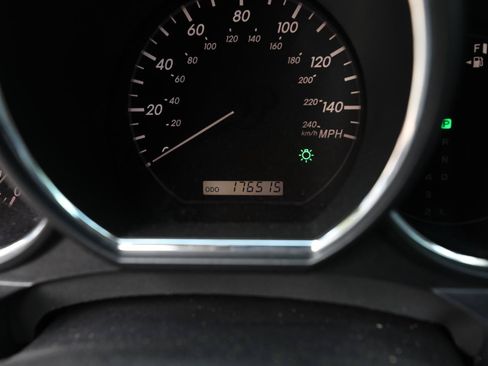 Used 2004 Lexus RX 330 AWD image 24