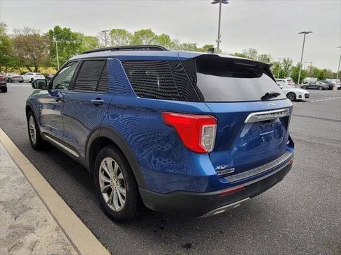Used 2021 Ford Explorer XLT w/ Equipment Group 202A AWD/4WD image 8