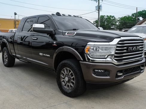 Used 2022 RAM 3500 Limited AWD/4WD image 13