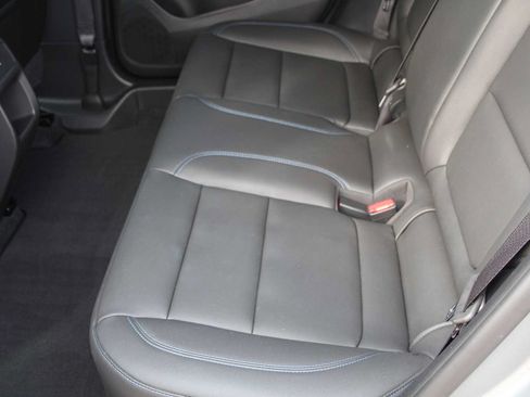 Used 2025 Buick Envista Sport Touring w/ Convenience I Package FWD image 24