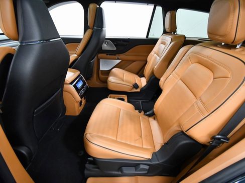 Used 2022 Lincoln Aviator Black Label w/ Dynamic Handling Package image 16