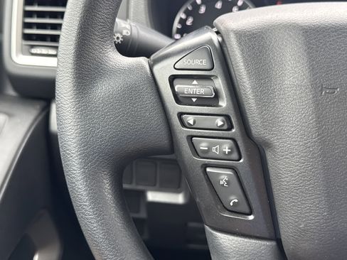 Used 2024 Nissan Frontier SV w/ Technology Package image 14