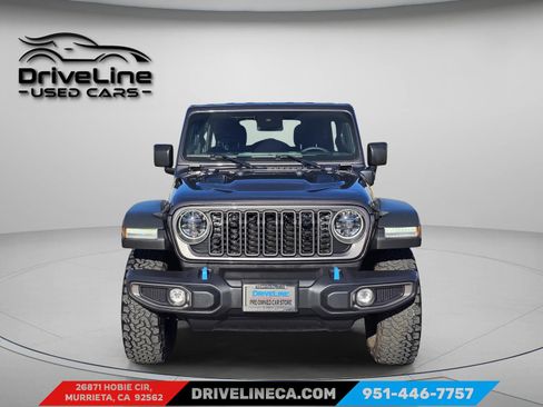 Used 2025 Jeep Wrangler Unlimited Rubicon 4xe w/ Convenience Group AWD/4WD image 2