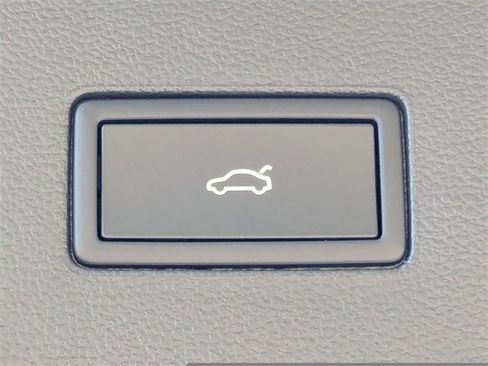 New 2026 Volkswagen Atlas SE image 14