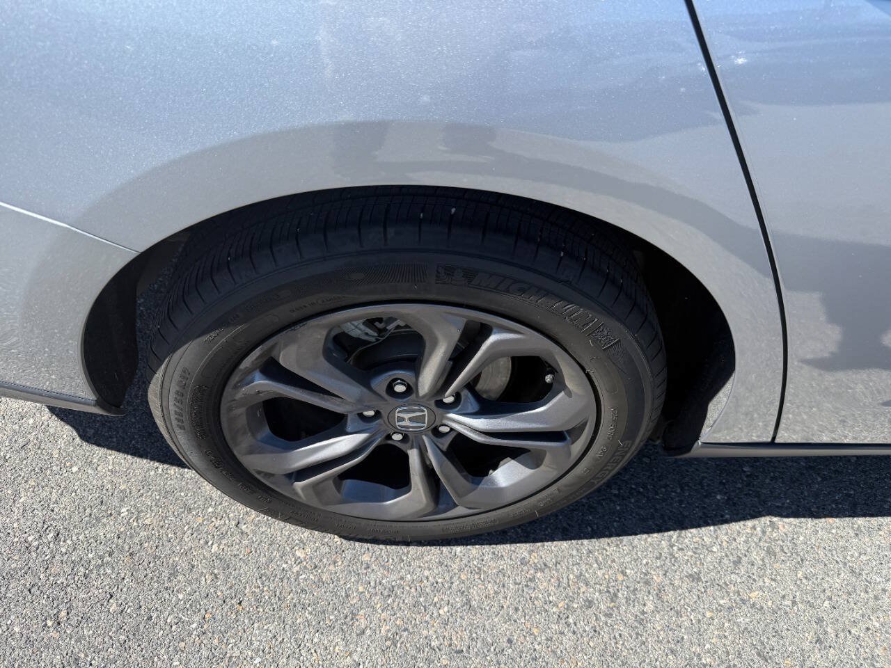 Used 2023 Honda Accord EX image 12