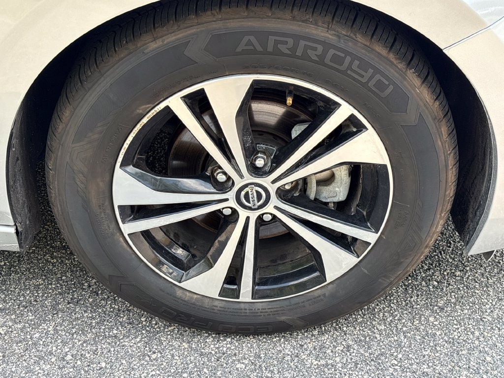 Used 2023 Nissan Sentra SV w/ All-Weather Package FWD image 29