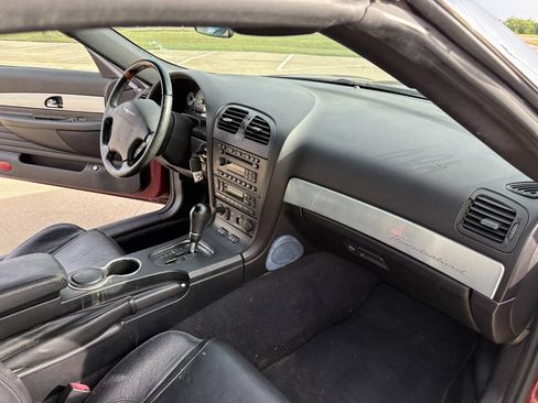 Used 2004 Ford Thunderbird RWD image 9