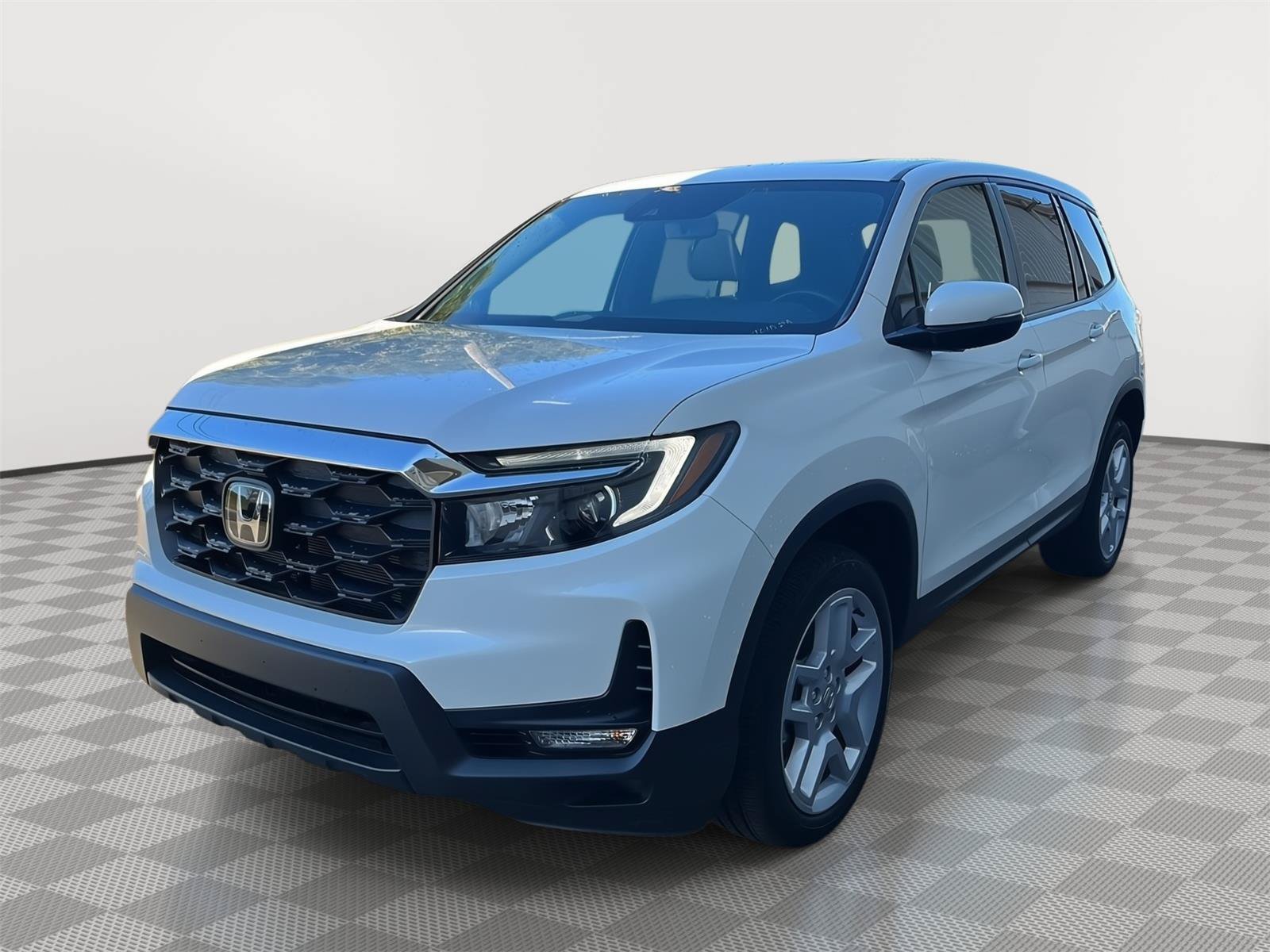 Used 2025 Honda Passport EX-L image 29