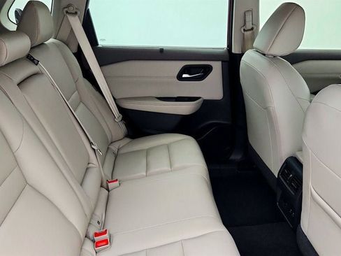 Used 2023 Nissan Rogue SL w/ SL Premium Package FWD image 22