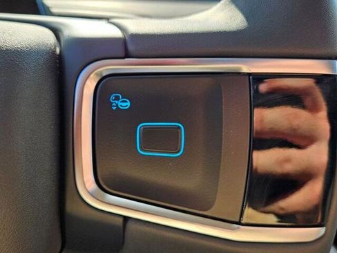 New 2025 Ford Expedition Active image 62