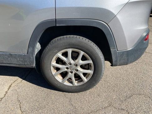 Used 2016 Jeep Cherokee Latitude w/ Trailer Tow Group image 10