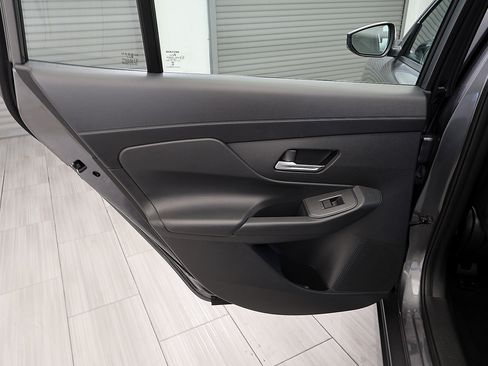 Used 2026 Nissan Sentra SV w/ SV Convenience Package FWD image 14